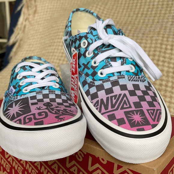 VANS AUTHENTIC SF TRIBAL CHECK WMNS - Picture 10 of 16